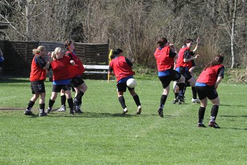 Bild 105 - Frauen am 10.4.11